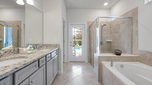 House, Multiple Bedrooms | Bathroom - Family-friendly Luxury Home 7br, Private Pool, Resort Amenities Near Disney 7 Bedroom Home (Davenport)