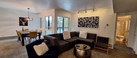 Condo, 3 Bedrooms | Living area | Smart TV