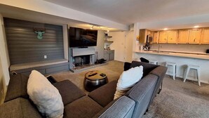 Unclassified image, 4 of 15, button - Keystone Charm: Wild Irishman 3br Mountain Escape 3 Bedroom Condo (Keystone)