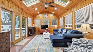 Rumah, 3 kamar tidur | Area keluarga | Smart TV dan layanan streaming