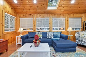 House, 3 Bedrooms | Living area | Smart TV, streaming services - Minutes To Rehoboth Beach And Lewes Beach 3br Home 3 Bedroom Home (Rehoboth Beach)