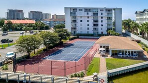 Unclassified image, 4 of 47, button - Dolphin Point 702a 2 Bedroom Condo (Destin)