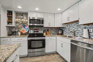 Condo, 1 Bedroom | Private kitchen | Fridge, oven, coffee/tea maker, toaster - 1008 Waters Edge Resort 1 Bedroom Condo (Murrells Inlet)