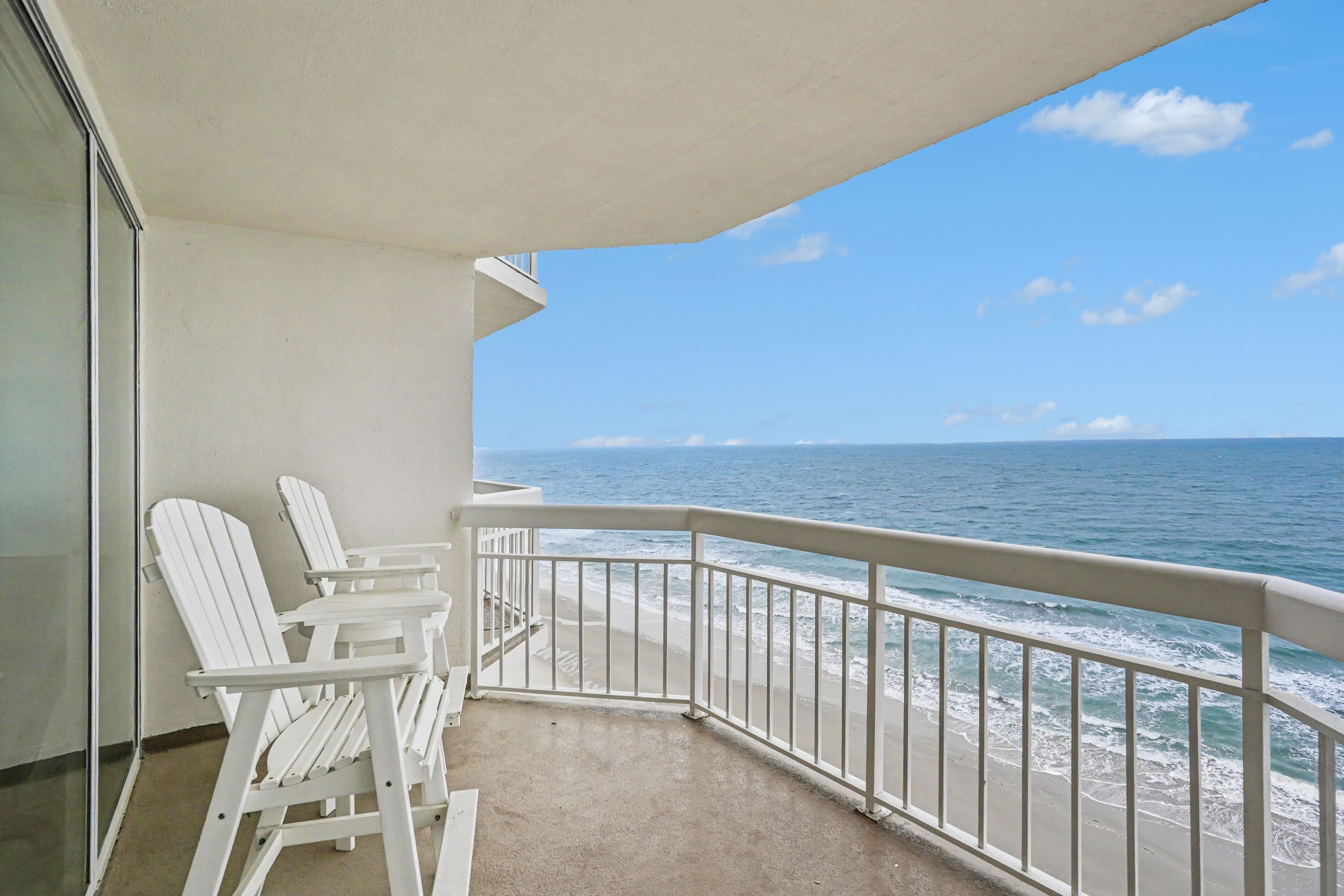 Condo, 1 Bedroom | Property grounds