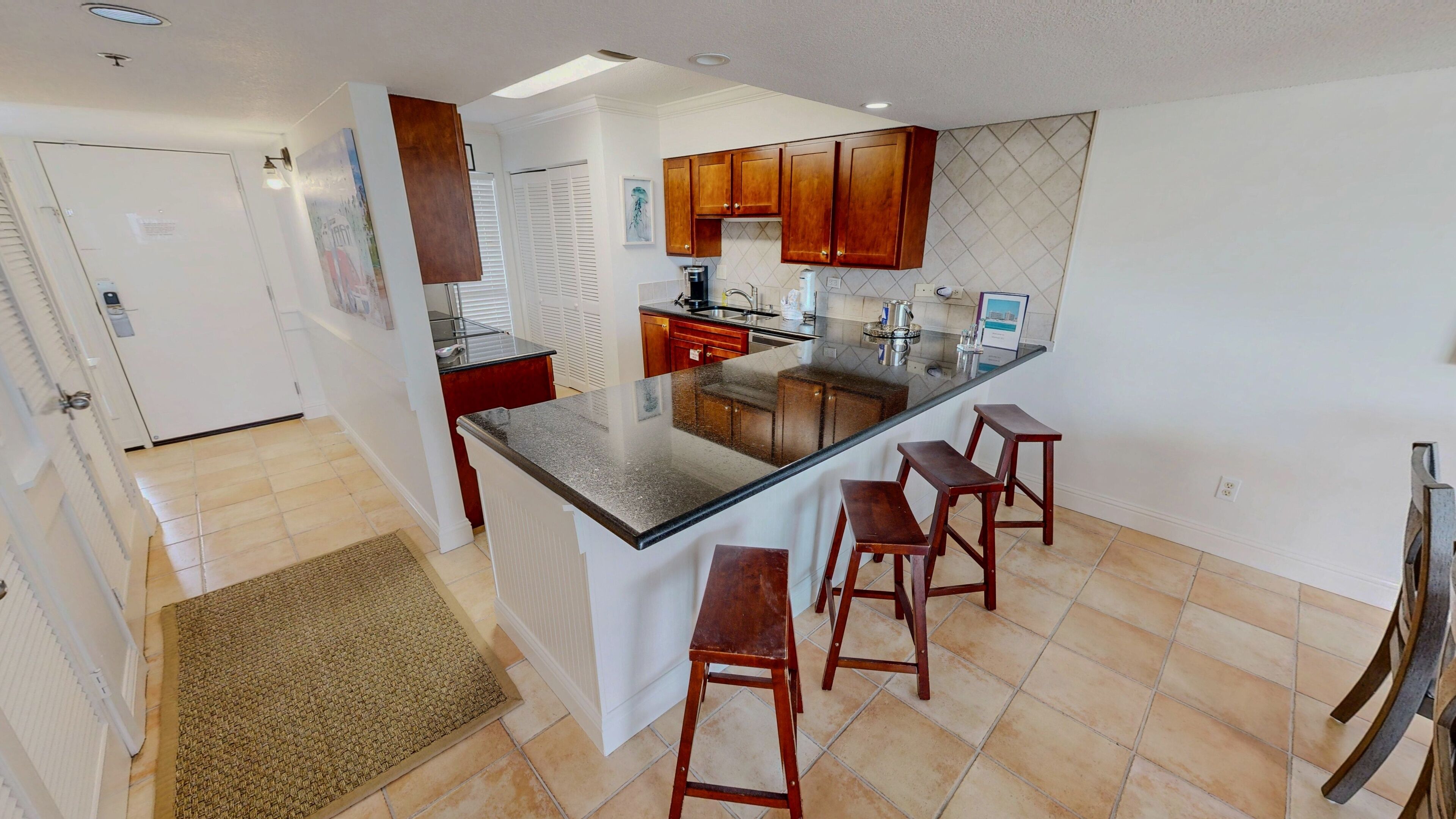 Condo, 2 Bedrooms | Private kitchen | Fridge, oven, coffee/tea maker, toaster