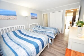 Condo, 1 Bedroom | 1 bedroom, iron/ironing board, free WiFi - Diamond Head 502 1 Bedroom Condo (Ocean City)