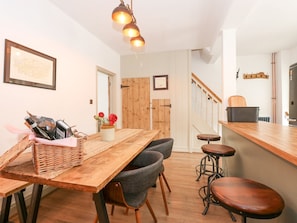 Dining - Joy's Cottage (King's Lynn)