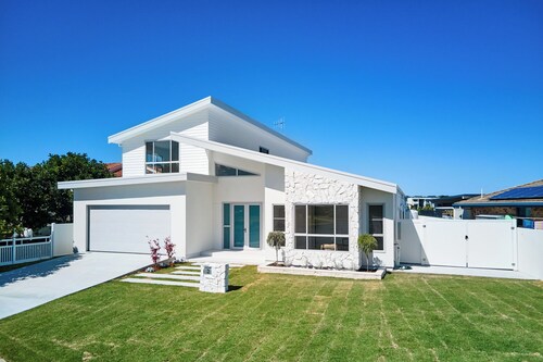 2 Ulmarra : 4  BR, 2  BA House in Harrington , Sleeps 10