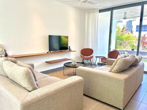 TV - Steps to Beach · Pool · Stylish 3BR Villa (Las Terrenas)