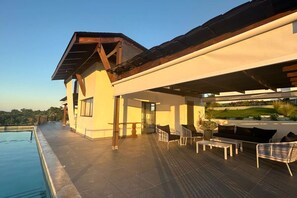 Terrace/patio - Chic 2BR Apt 1km from Playa Bonita (Las Terrenas)