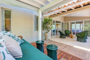 Terrace/patio - Casa com piscina na Costa do Sauípe/BA (Mata de São João)
