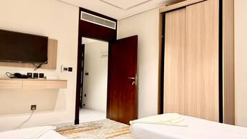 Basic Double or Twin Room, City View | Free WiFi