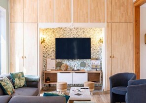 TV - Le Clos des Poncétys >•< Villa with swimming pool (Davayé)