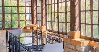 Le Clos des Poncétys >•< Villa with swimming pool