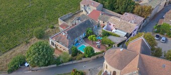 Le Clos des Poncétys >•< Villa with swimming pool