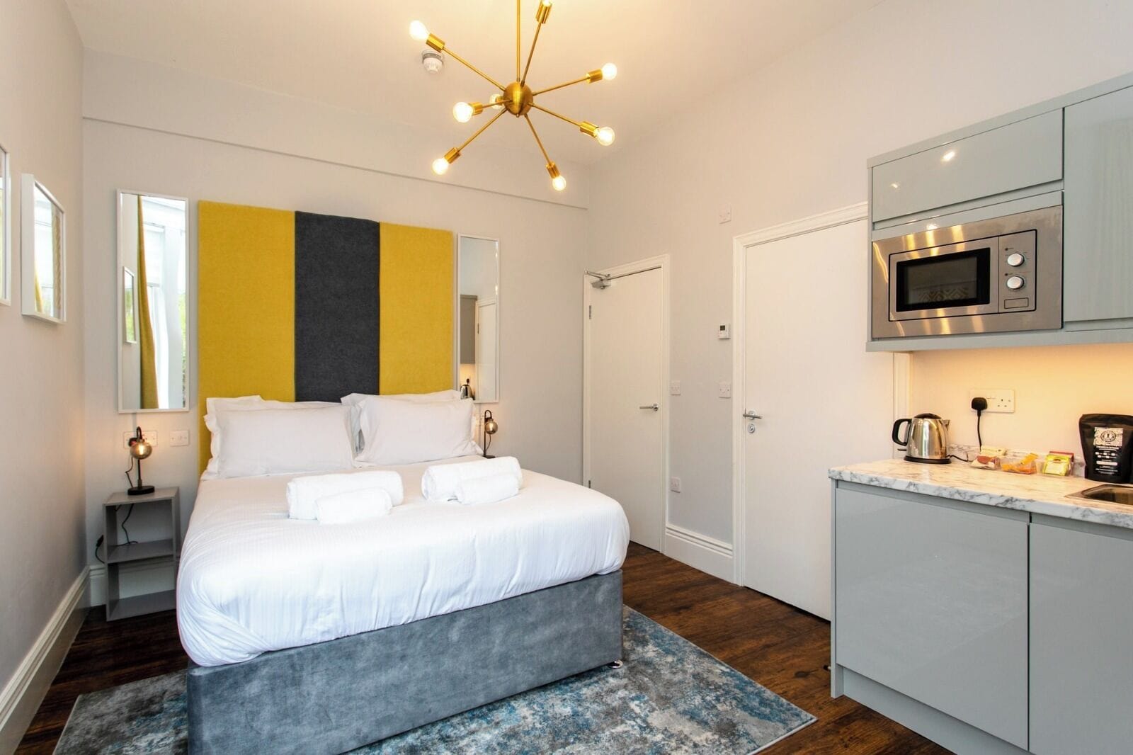 熨斗/熨衣板、免费 WiFi、床单