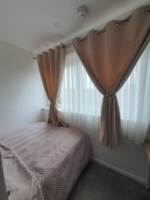 2 bedrooms - 1BR Flat Near Central London Fast Wifi (London)