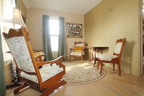 Interior - Historic 3-bedroom house in charming Montello, WI near the Wisconsin Dells (Montello)