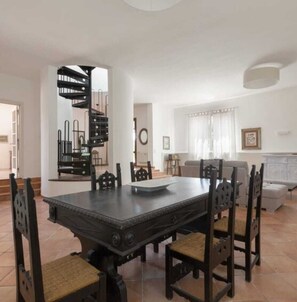 Villa (4 Bedrooms) | Sala da pranzo