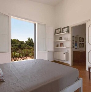 Villa (4 Bedrooms) | 4 camere, ferro/asse da stiro, culle/letti per bambini (gratuiti)