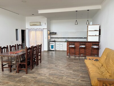 Quinta with swimming pool, quiet environment. Bring your pet