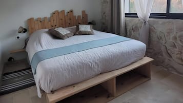 Fer et planche à repasser, Wi-Fi, draps fournis