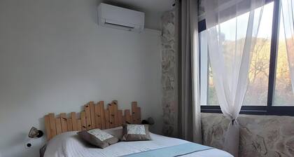 Chambre dâhĂŽtes « LâEstive » avec vue montagne, Wi-Fi et climatisation