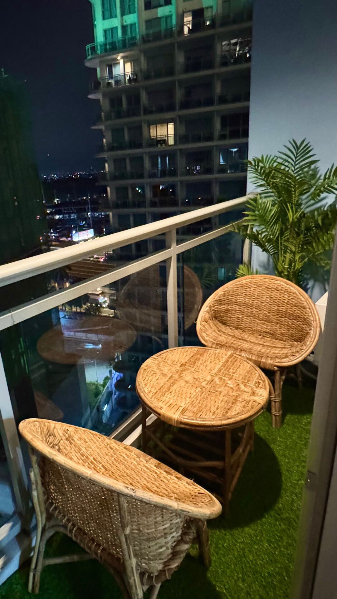Appart'hôtel, 1 chambre, accessible aux personnes à mobilité réduite, balcon | Balcon
