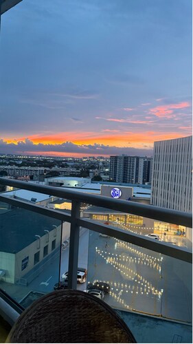 Azure Urban Resort Residences, 1BR Bahamas 15th Floor