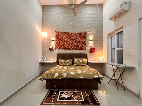 Charming 2-bedroom country house in tranquil Kurali with AC