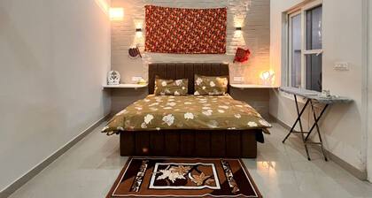 Charming 2-bedroom country house in tranquil Kurali with AC