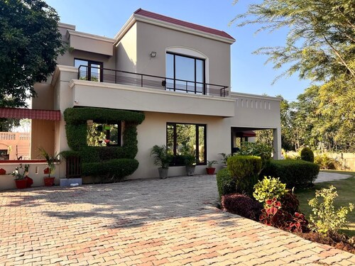3-bedroom farmhouse in outskirts of Mohali with AC comfort
