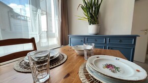 Dining - Apartment Entenbrücke - quiet & close to Stuttgart (Wendlingen am Neckar)