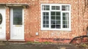 House, 2 Bedrooms, Smoking, Garden View | Exterior