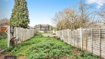 House, 2 Bedrooms, Smoking, Garden View | Garden