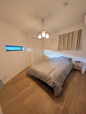 3 bedrooms, iron/ironing board, free WiFi, bed sheets - 3LDK Newly built house with Sky Tree view｜10 min. to Asakusa｜Excellent access to Narita/Haneda Airport｜5 min. from station｜Free parking (葛飾区)