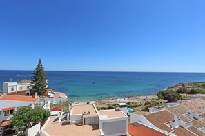 Room - B83 - Calheta Terrace View Apartment (Lagos)