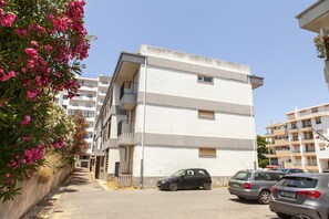 Studio | 1 bedroom - Y 01 - Bedroom 1 in Trindade Sun Guesthouse (Lagos)