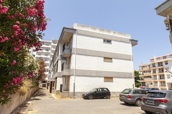 Studio | 1 bedroom - Y 01 - Bedroom 1 in Trindade Sun Guesthouse (Lagos)