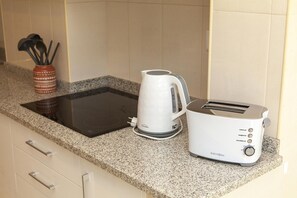 House | 1 bedroom - Y 03 - Bedroom 3 in Trindade Sun Guesthouse (Lagos)