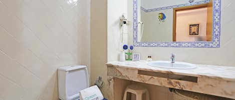 House | 2 bedrooms