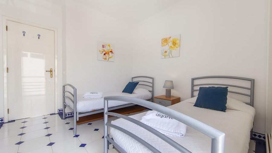 B09 - Beach Street Apartment in Lagos