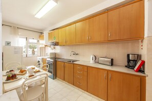 House | 2 bedrooms - B77 - Im on Avenida Apartment in Lagos (Lagos)