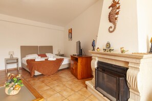 House - L 01 - Bedroom 1 Western Mos Guesthouse (Lagos)