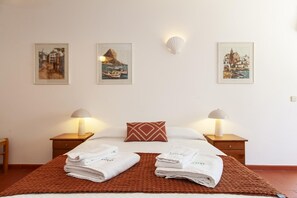 House - N 02 - Bedroom 2 in Amaro Sight Guesthouse (Lagos)