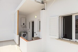 House | 2 bedrooms - B101 - Abrotea Cozy 2 Bed Apartment in Lagos (Lagos)