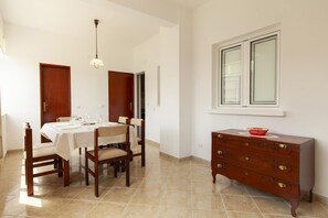 Apartment | 2 bedrooms - B100 - Abrotea Quaint 2 Bed Apartment in Lagos (Lagos)