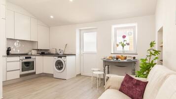 House | 2 bilik tidur