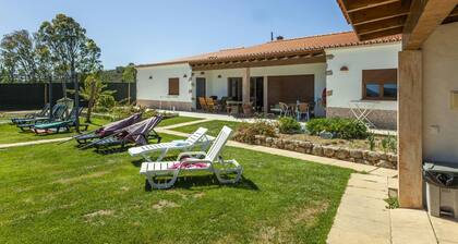 H 06 - Samouqueira Studio in Montes de Praias
