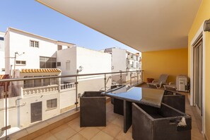 House, Accessible - C08 - Ladeira do Convento 3 Bed Apartment in Lagos (Lagos)